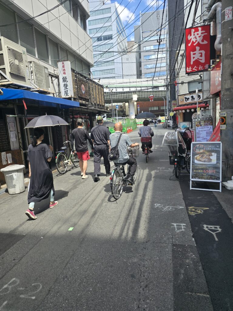 11焼肉・ホルモン屋が密集しています